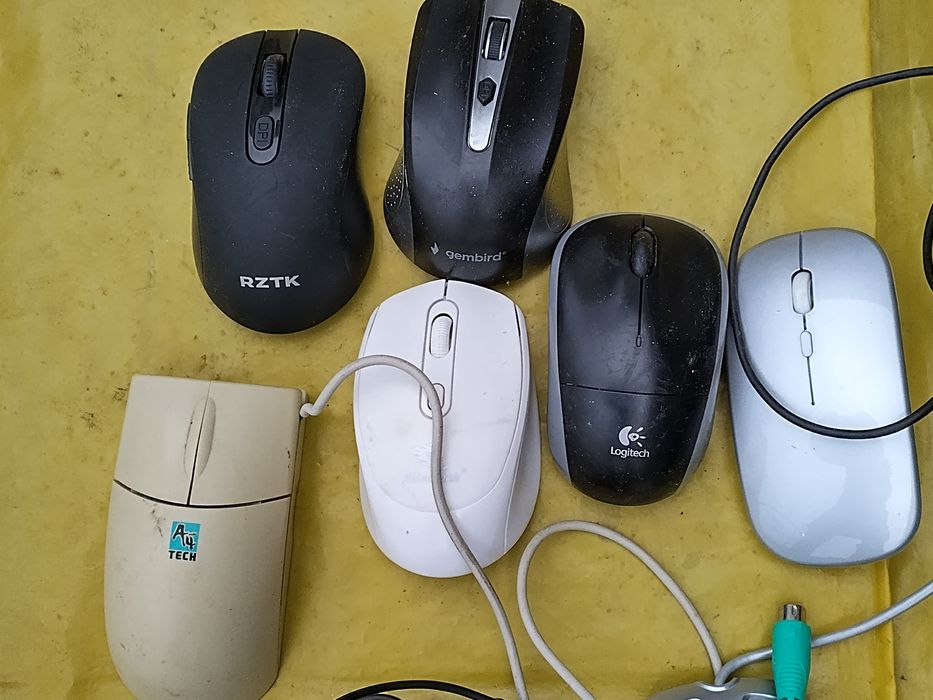 23 шт Компьютерные мышки цена за все  компьютерные мыши