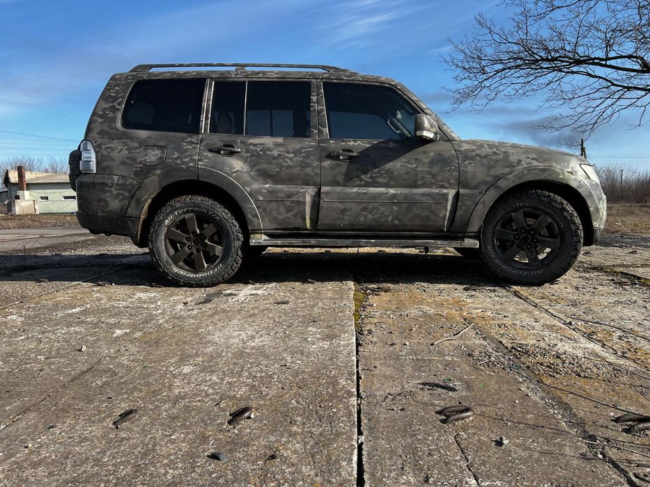 Mitsupishi Pajero Wagon 4