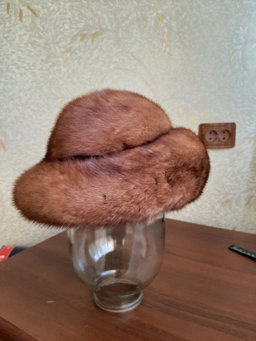 Норковая шапка женская б/у
