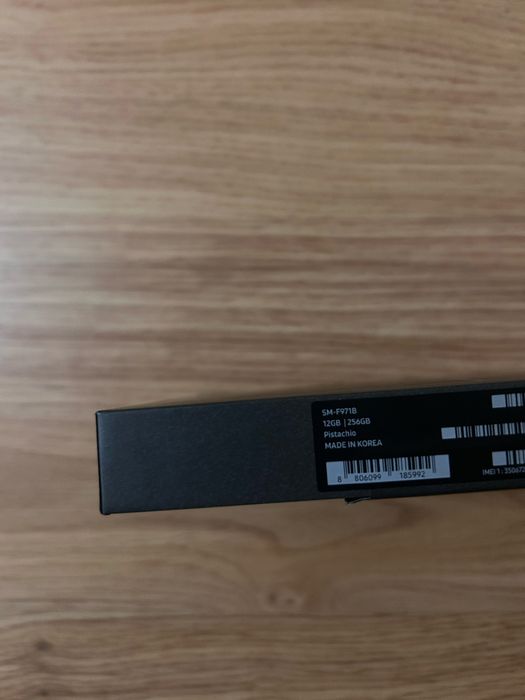 Samsung Z Fold 8 256GB Pistácio (Cor exclusiva) selado