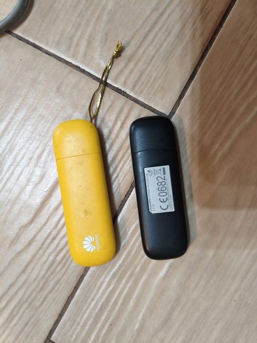 Modemy 3G paluchy Play - Huawei E173 i E3131 sprawne Zestaw