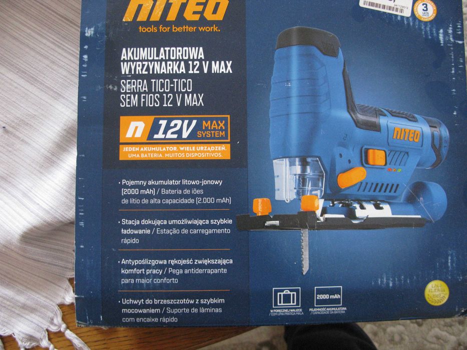 Wyrzynarka akumulatorowa 12v,2000mAh + drugi aku.  Uwaga obniżka