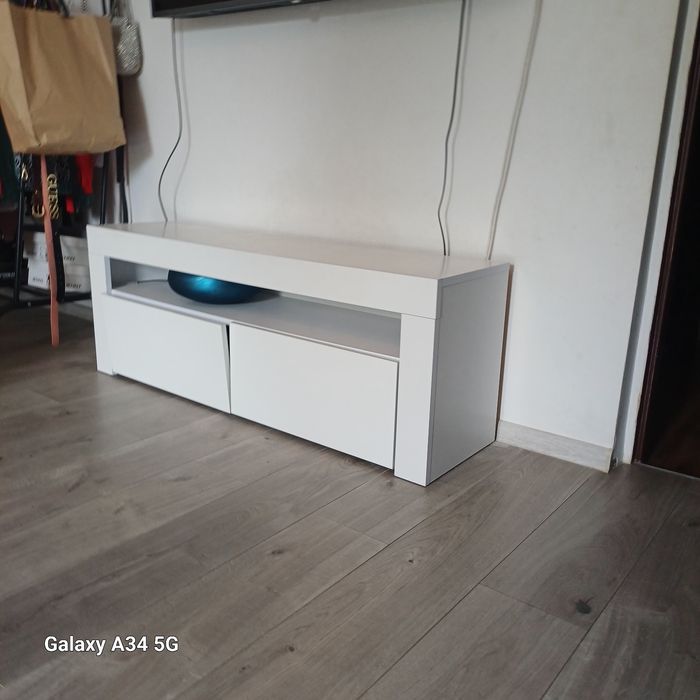 Szafka pod telewizor