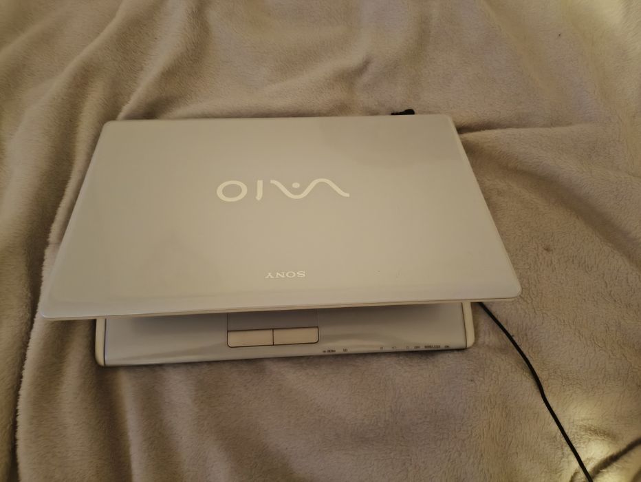 Laptop Sony VAIO VPC-CW1S1E