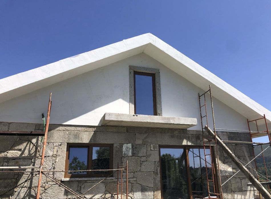 Fazemos obras de isolamento térmico e gerais