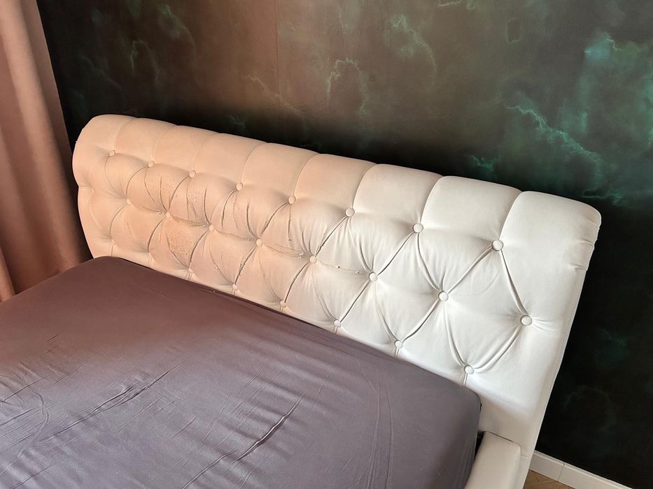 Łóżko do sypialni