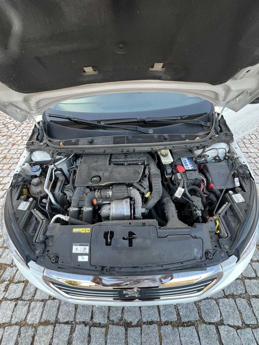 Peugeot 308 SW GT Line | 2016 | 160.000 km | Teto Panorâmico | Full LED