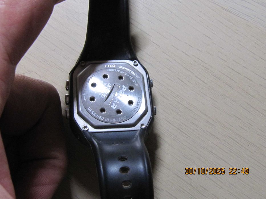 Polar niemiecki sportowy zegarek multifunkcyjny