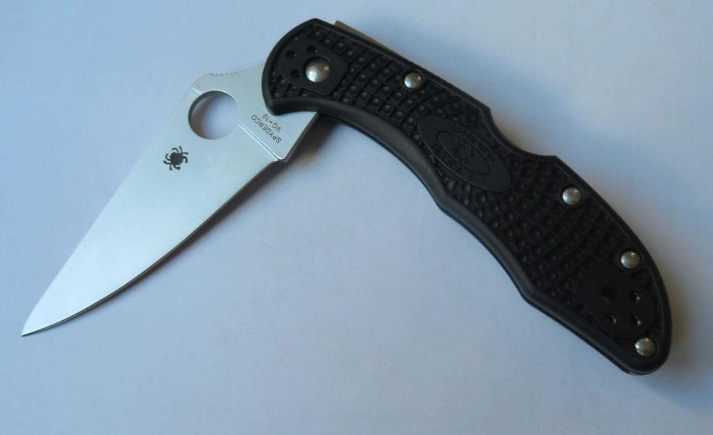 Nóż składany folder Spyderco Delica
