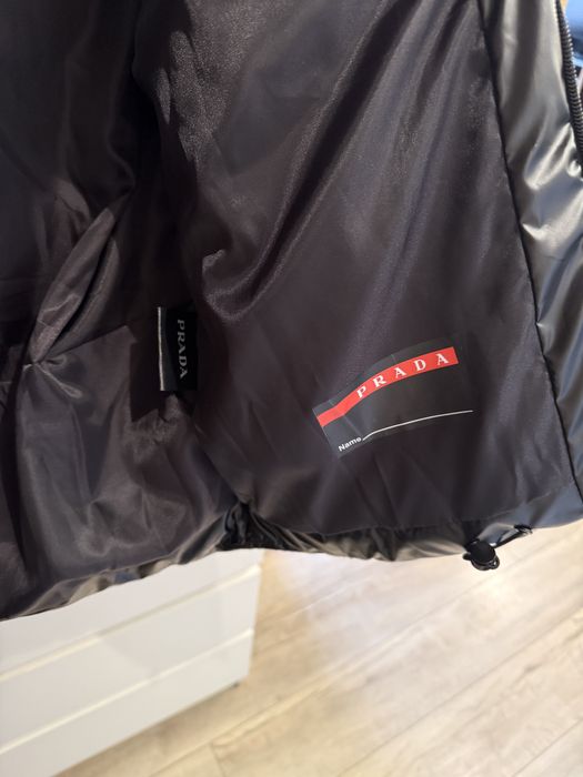 Kurtka PRADA.