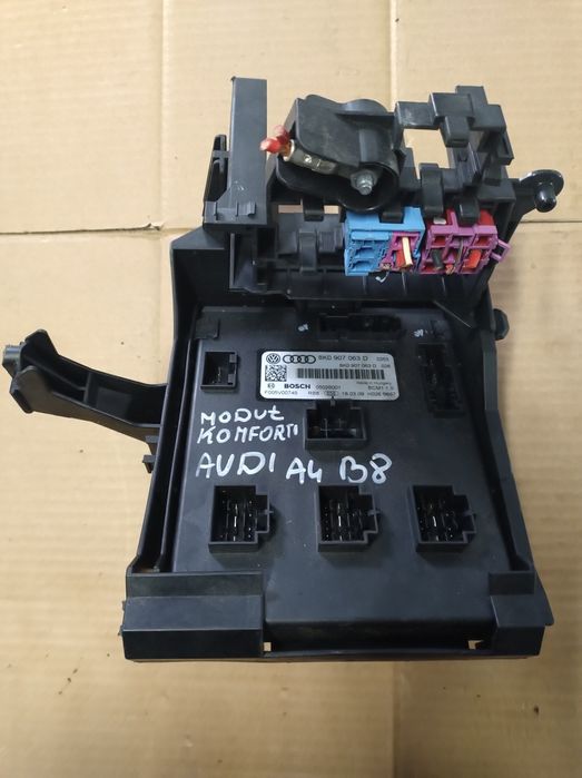 Moduł sterownik komfortu Audi A4 B8