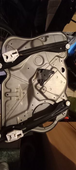 Skoda octawia 2 mechanizm podnoszenia szyby