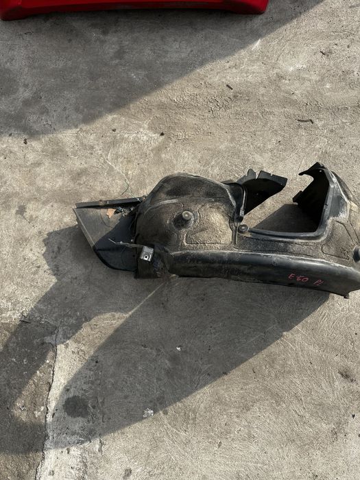 Nadkole lewe przednie przód Bmw e60 e61 lift