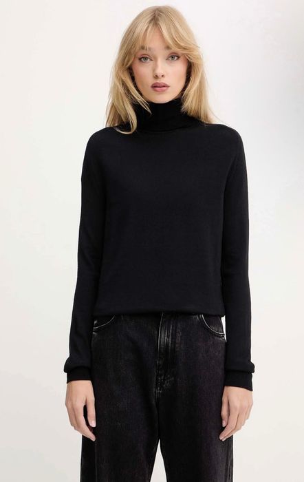 Чорний гольф з натурального 100% кашеміру