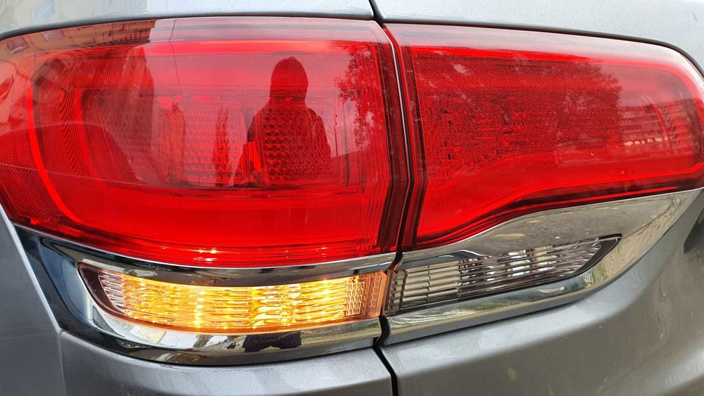 Jeep Grand Cherokee WK2 2011-2021 желтые поворотники оранжевые евро