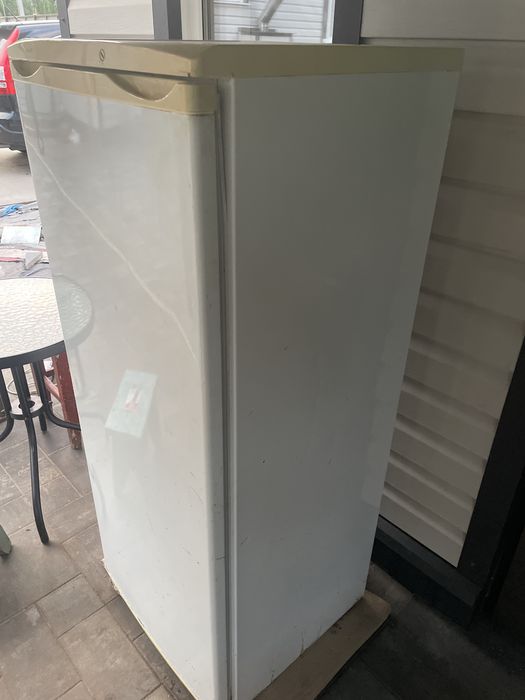 Продам холодильник.