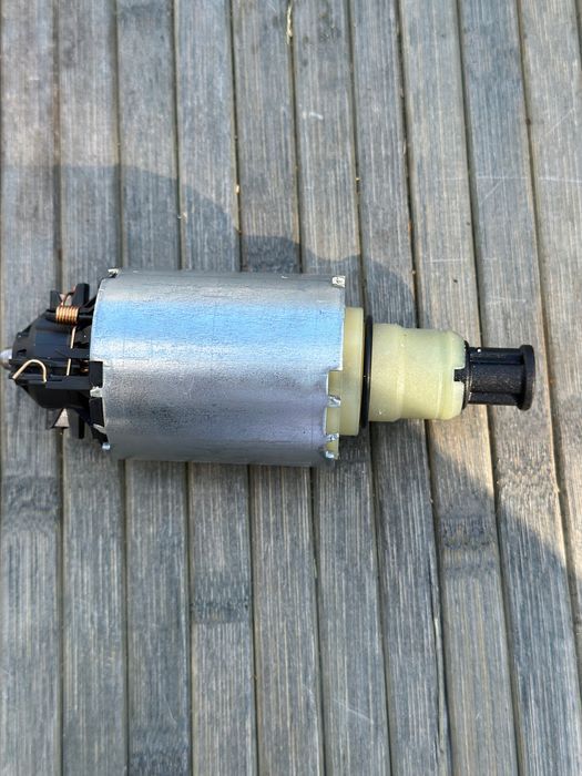 Silnik / moduł napędowy 1200W do blendera Braun MultiQuick 9 MQ9