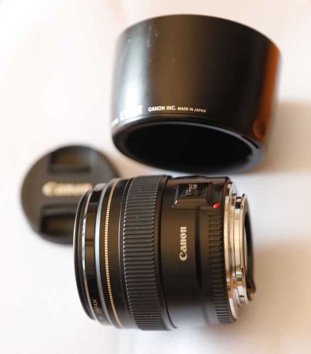 "Lente Canon EF 85 mm f/1,8 + Filtro UV e Parasol" (Em Otimo Estado)