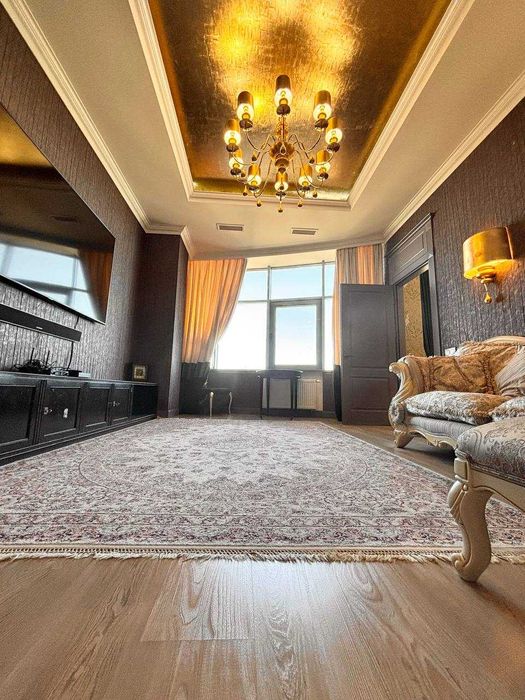 Три спальни! Генератор! ЖК Славия. Продам квартиру в Днепре. Срочно.