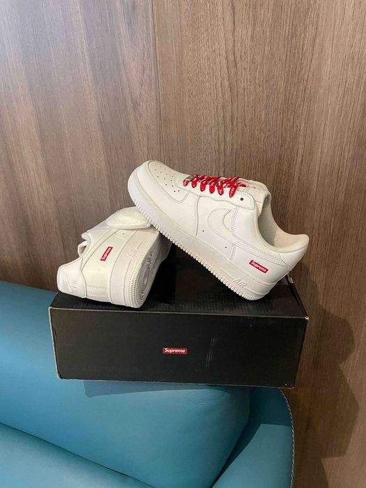 Nike Air Force 1 Low Supreme Biały r.42