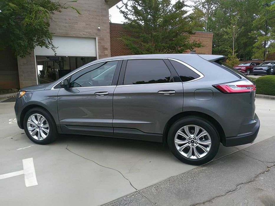 Ford Edge      2021