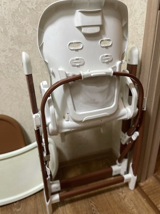 Стільчик для годування ICON Brown