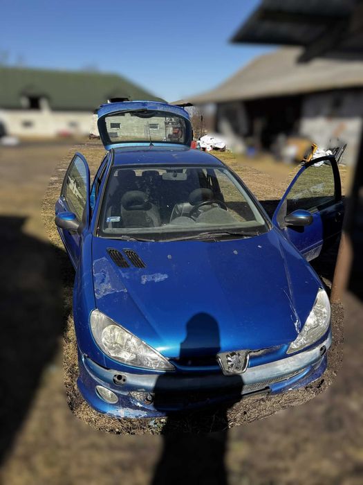 Peugeot 206 na części – kompletne auto do demontażu