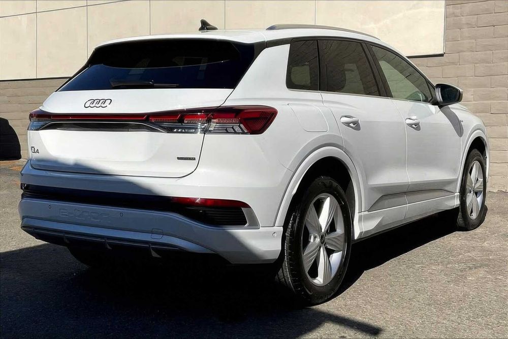 Audi Q4 e-tron quattro Prestige      2023
