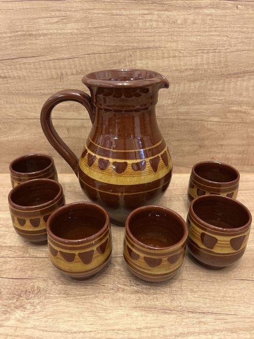 Ceramika bułgarska wazon i 6 kubeczków