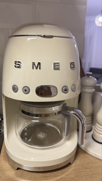 Cafeteira Smeg nova