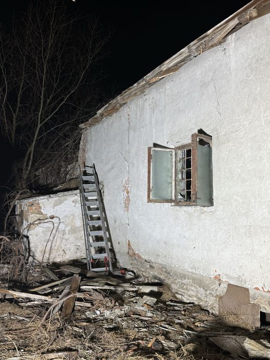Демонтаж старих будинків, гаражів, вивіз будівельного сміття