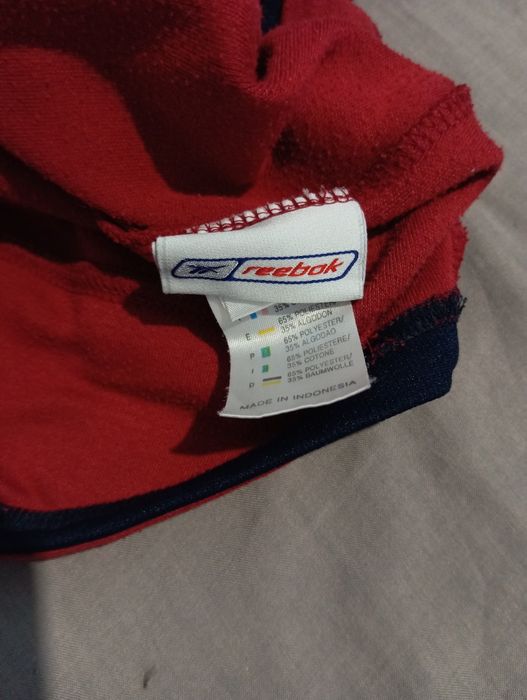 Vintage sweatshirt by Reebok