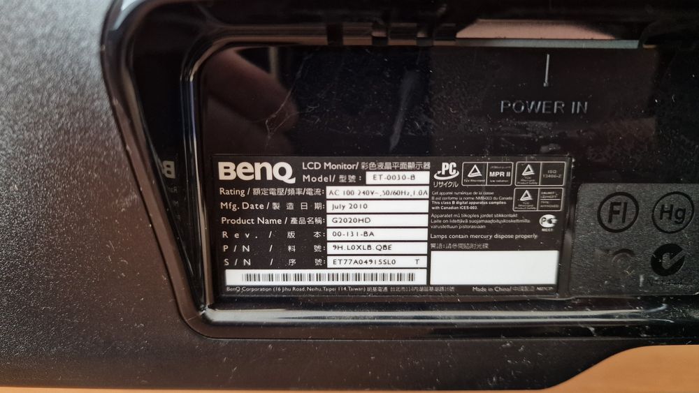 Monitor BENQ  ET-0030-B  razem z przewodami GWARANCJA  ROZRUCHOWA