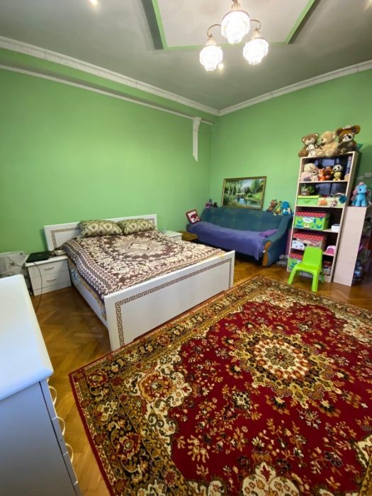 Продаж будинку в центральній частині міста