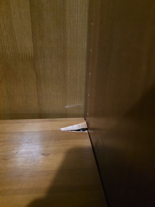 Roupeiro marca Cerne