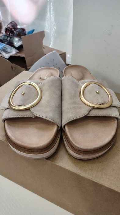 Tamaris Comfort zamszowe klapki damskie rozmiar 38