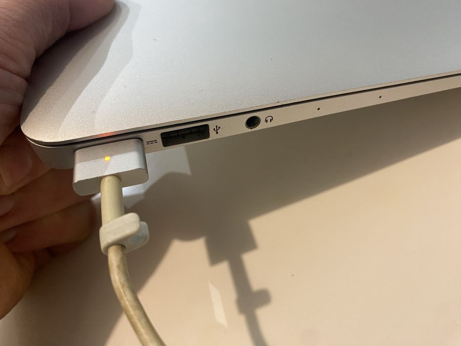 MacBook AIR 2017. 13 inch