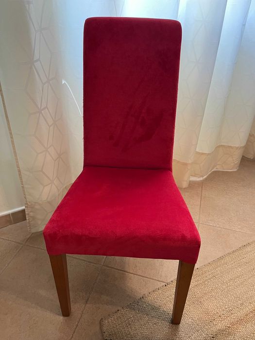 4 Cadeiras em veludo vermelho