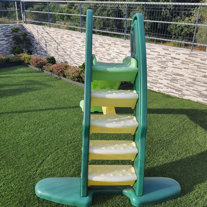 Escorrega Little Tikes