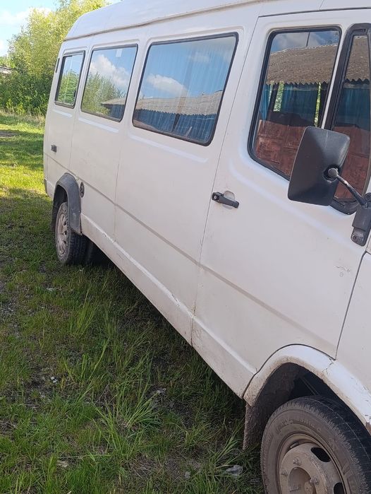 Продам Mersedes-Benz 410 пас на Спарці !!!