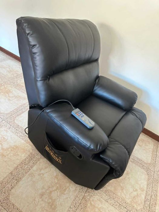Cadeirão Reclinável, Aquecido e Massaja dor