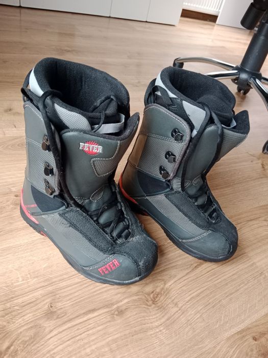 Sprzedam buty snowboardowe
