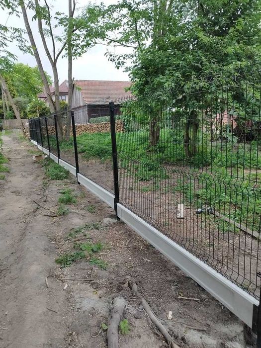 estetyczne i trwałe ogrodzenia budowy siatka leśna słupki