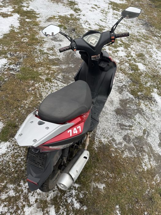 Skuter Romet 747
