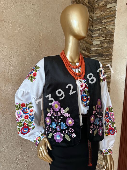 Вишитий горсет, камізелька, безрукавка, кептар, лейбик, горсик