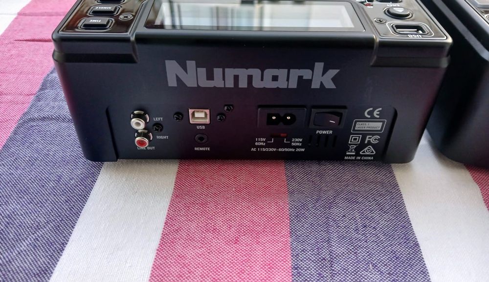 Numark NDX500 PAR( Leitor CD USB e Controlador MIDI)