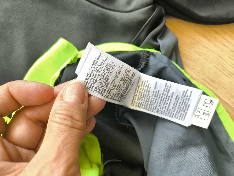 Czarna bluza Kipsta Decathlon, rozmiar 153-162