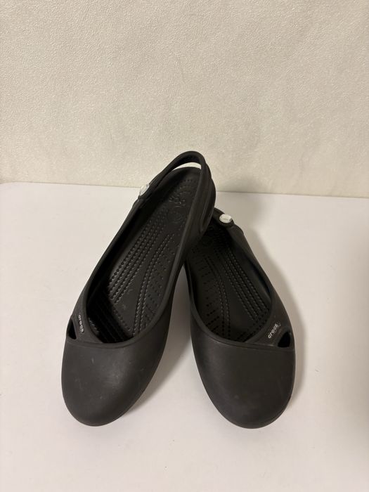 Продам жіночі  балеткі  Crocs Olivia нові розмір 39 ( устілка 25,5-26 см)