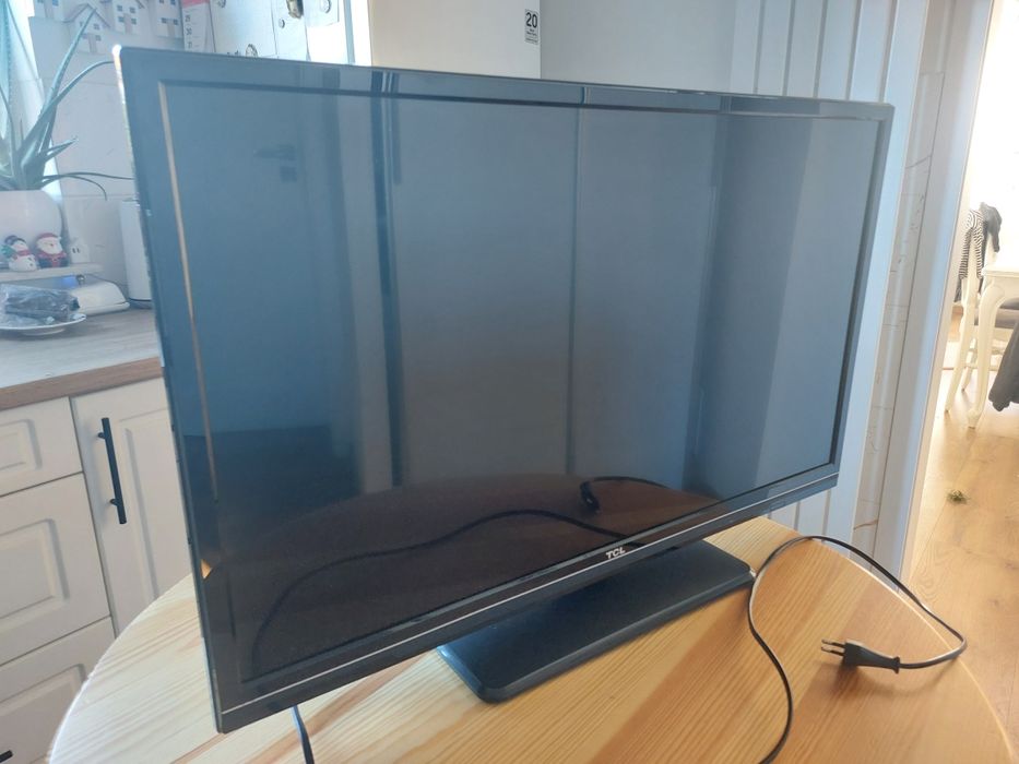 Sprzedam telewizor tcl 32'