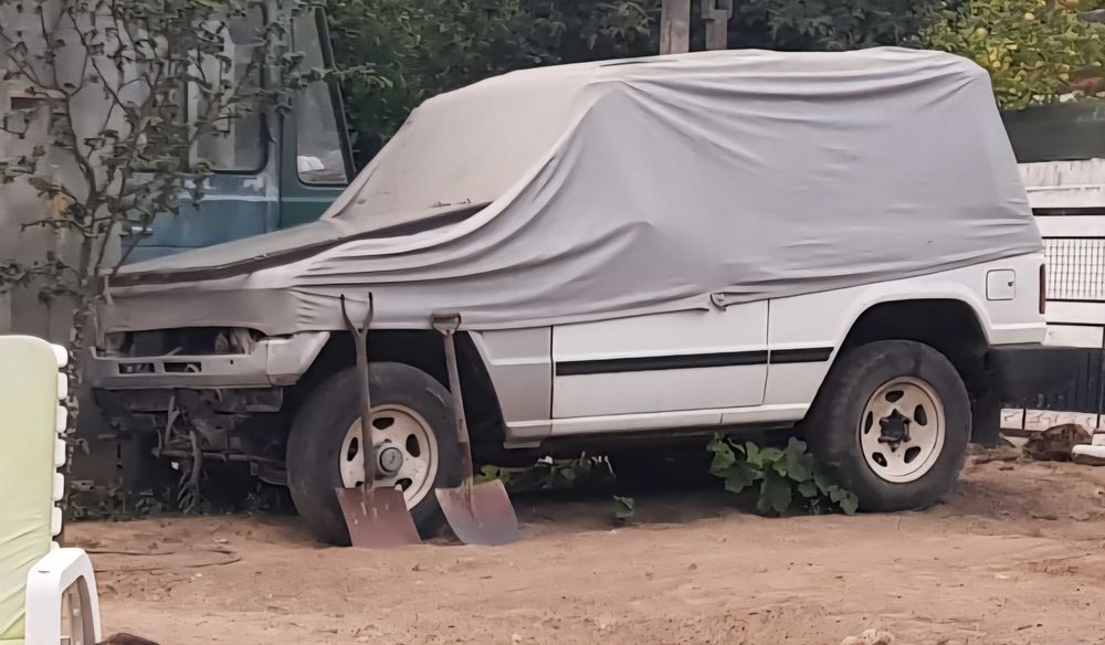 Mitsubishi Pajero MK1 Descapotável + outro de oferta para peças